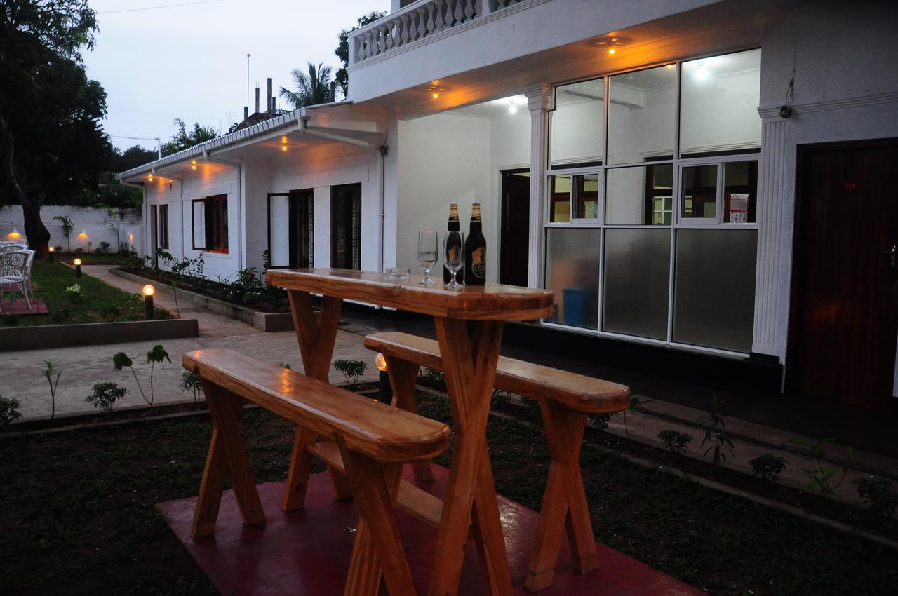 Swiss Garden Tourist Rest Hotel Anuradhapura Exterior photo